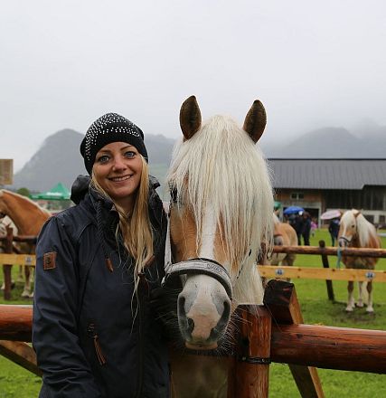 Jubiläumsausstellung 70 Jahre Haflinger Pferdezuchtverein mittleres Unterinnal _Foto Sarah Brunner